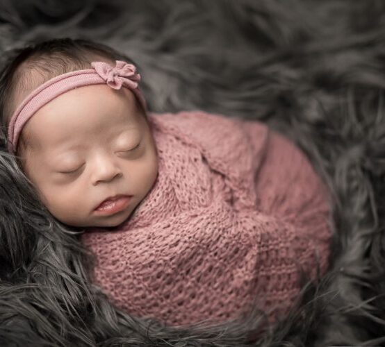 PL que amplia licença para mães de bebês com deficiência avança no Senado